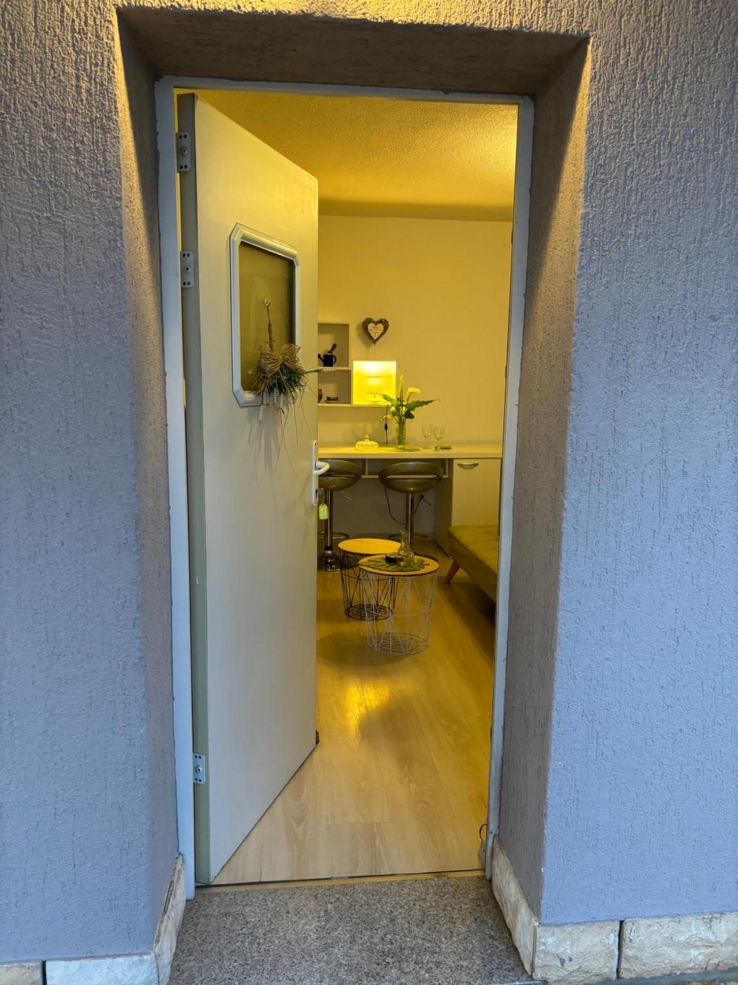 Apartman Edina غييكا المظهر الخارجي الصورة